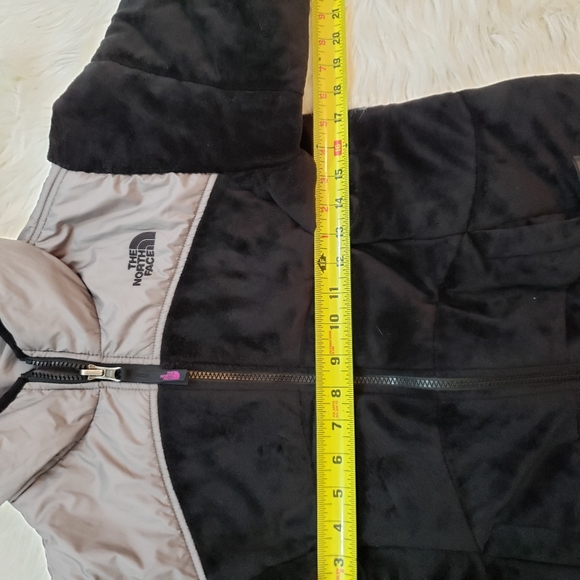 The North Face Girl Reversible Puffer Coat Size L - Picture 4 of 7